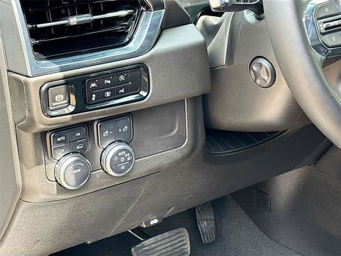 Used 2025 GMC Yukon Denali AWD/4WD image 10