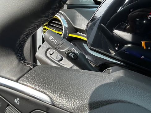 New 2026 Chevrolet Trax ACTIV w/ Sunroof Package FWD image 23