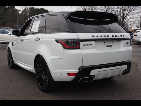 Used 2019 Land Rover Range Rover Sport HSE Dynamic image 3