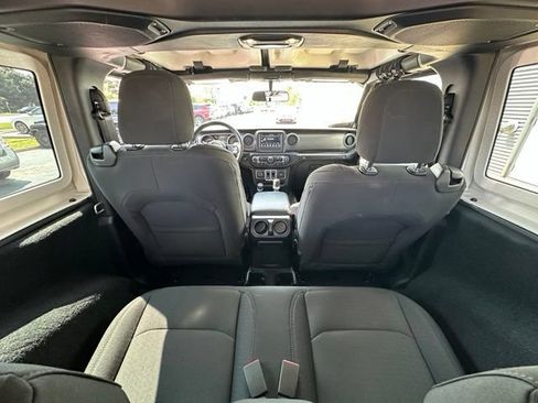 Used 2021 Jeep Wrangler Sport AWD/4WD image 23