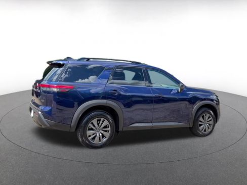Used 2025 Nissan Pathfinder SV FWD image 14