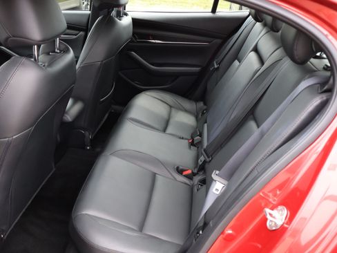 Used 2025 MAZDA MAZDA3 s FWD image 15