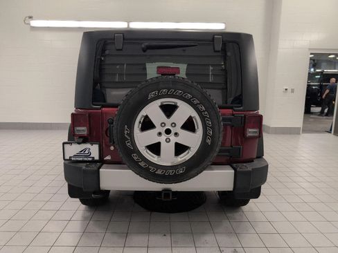 Used 2012 Jeep Wrangler Sahara w/ Dual Top Group AWD/4WD image 21