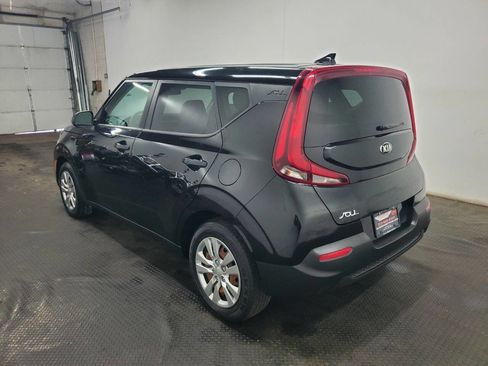 Used 2020 Kia Soul LX image 5