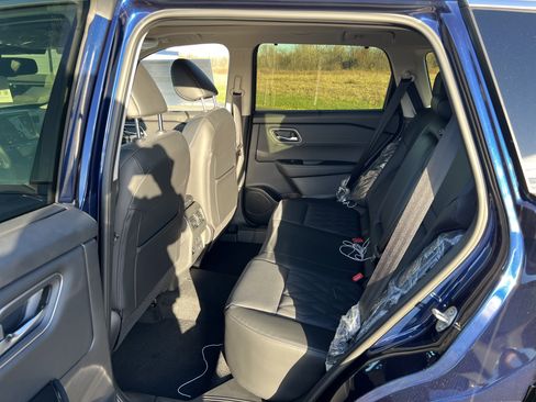 New 2026 Nissan Rogue Platinum w/ Platinum Premium Package image 6