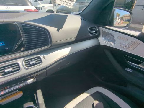 New 2025 Mercedes-Benz GLE 63 AMG S image 4