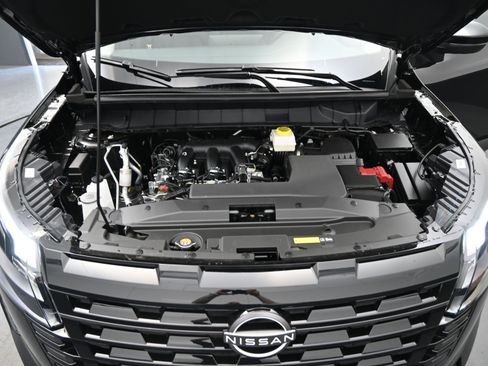 New 2026 Nissan Pathfinder SL FWD image 22