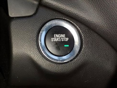 Used 2023 Chevrolet Equinox LT image 27