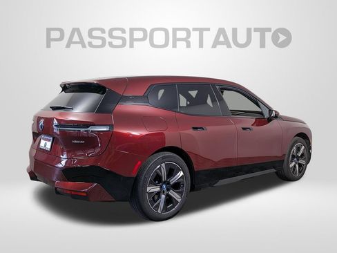Certified 2025 BMW iX xDrive50 AWD/4WD image 7