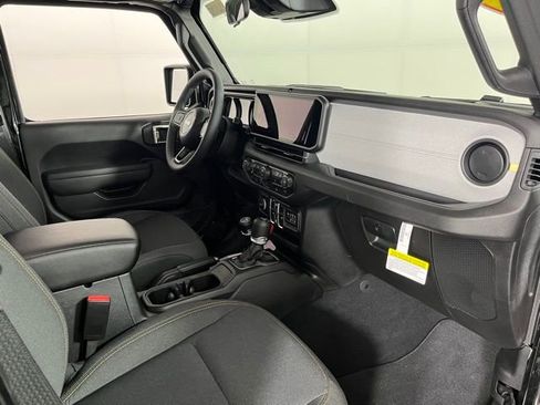 Used 2026 Jeep Wrangler Sport S image 44