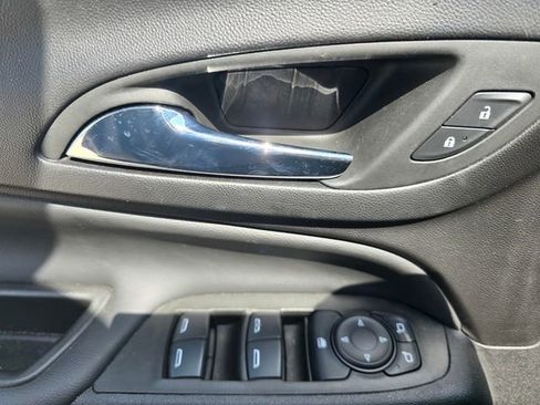 Used 2024 Chevrolet Equinox LT AWD/4WD image 15