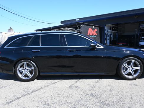 Used 2017 Mercedes-Benz E 400 4MATIC Wagon image 2