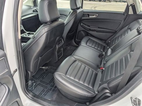 Used 2023 Ford Edge SEL image 18
