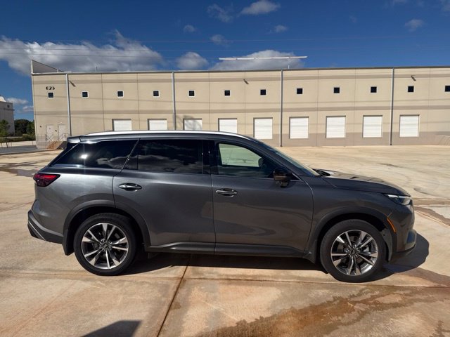 Used 2024 INFINITI QX60 Luxe FWD image 4