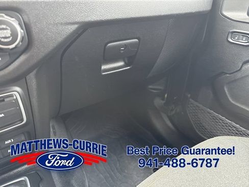 Used 2025 Jeep Wrangler Unlimited Sport AWD/4WD image 21