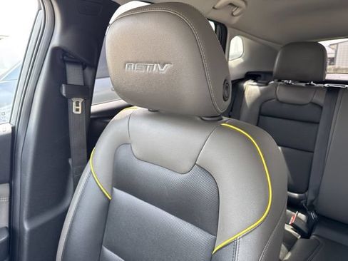 Used 2025 Chevrolet Trax ACTIV FWD image 49