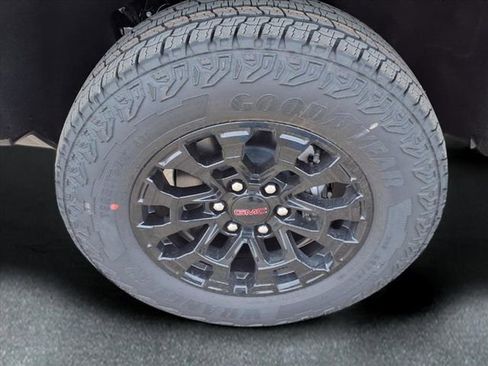 New 2026 GMC Canyon Elevation w/ Convenience Package image 27