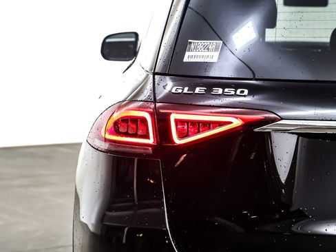 Used 2023 Mercedes-Benz GLE 350 4MATIC w/ Premium Package image 15