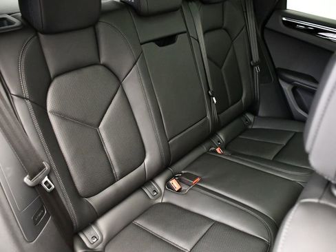 Certified 2025 Porsche Macan Turbo AWD/4WD image 54
