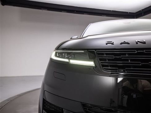 New 2026 Land Rover Range Rover Sport Dynamic SE image 10