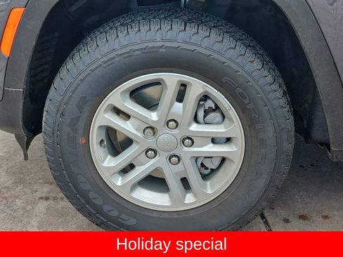 New 2025 Jeep Grand Cherokee Laredo w/ Luxury Tech Group I image 35