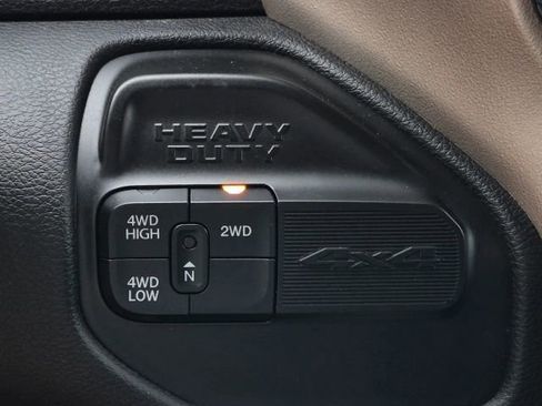 Used 2022 RAM 3500 Laramie AWD/4WD image 29