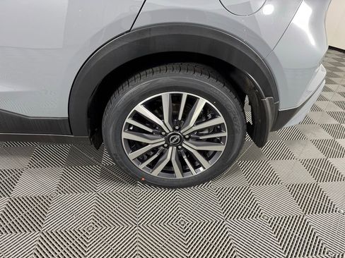 Used 2024 Nissan Kicks SV w/ Interior Electronics Package image 34