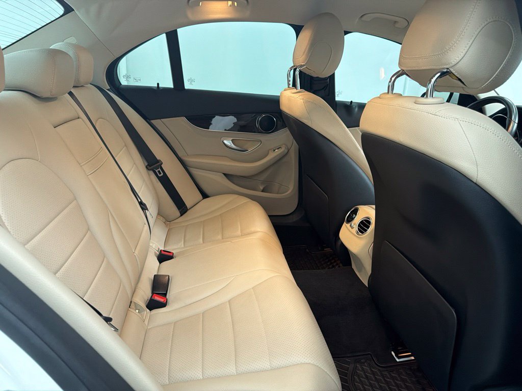 Used 2015 Mercedes-Benz C 300 Sedan image 27