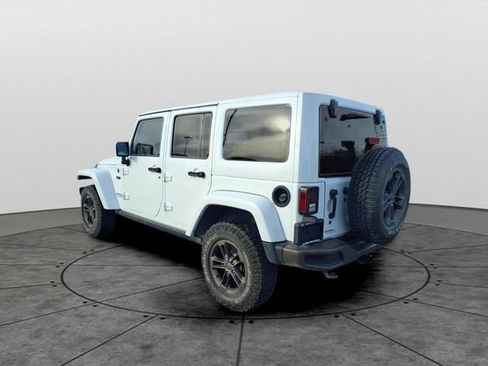 Used 2016 Jeep Wrangler Unlimited Sahara image 6
