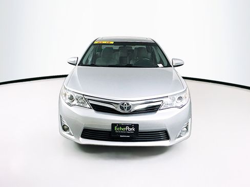 Used 2012 Toyota Camry XLE image 2