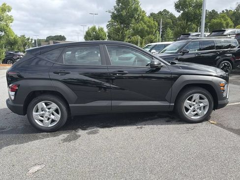 New 2026 Hyundai Kona SE FWD image 9