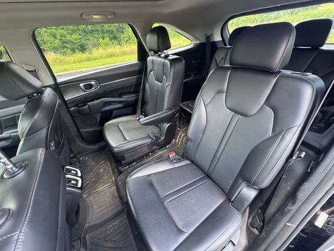 Used 2023 Kia Sorento SX FWD image 17