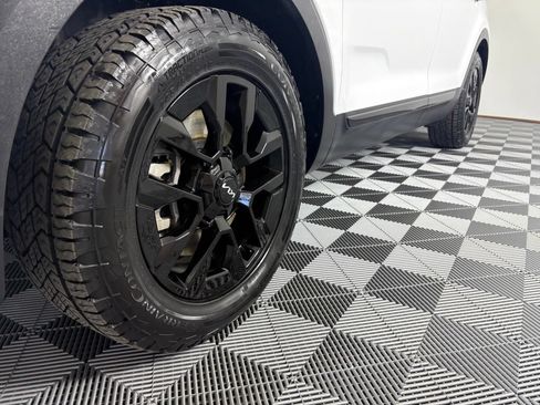 Used 2024 Kia Telluride SX Prestige X-Pro AWD/4WD image 14