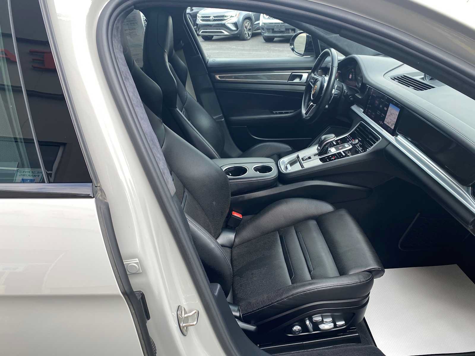 Used 2018 Porsche Panamera Turbo S AWD/4WD image 36
