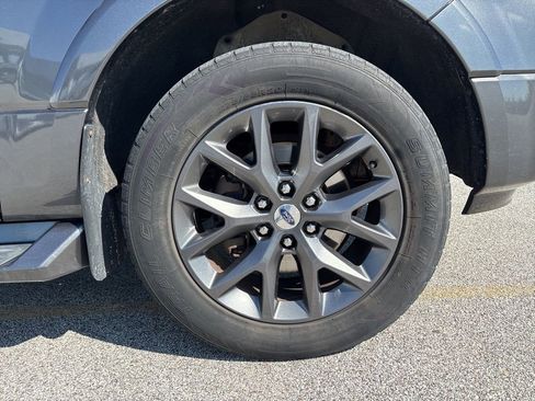Used 2017 Ford Expedition EL Limited w/ Limited Appearance Package AWD/4WD image 14