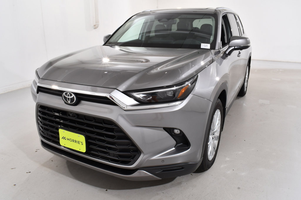 Used 2026 Toyota Grand Highlander AWD image 2