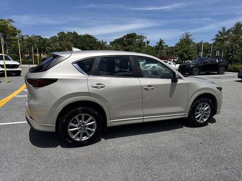 Certified 2025 MAZDA CX-5 AWD 2.5 S w/ Preferred Package image 4