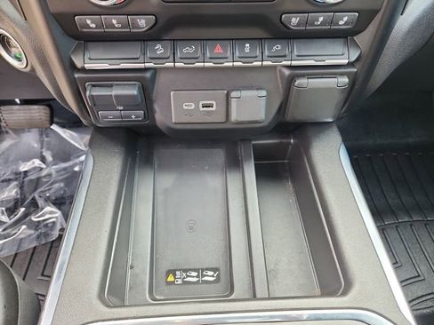 Certified 2022 GMC Sierra 1500 AT4 w/ AT4 Preferred Package AWD/4WD image 31