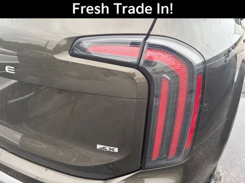 Used 2023 Kia Telluride SX Prestige AWD/4WD image 10
