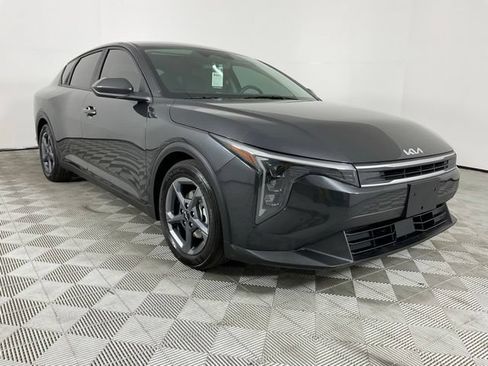 Used 2025 Kia K4 FWD image 12
