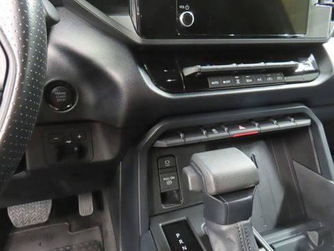 Used 2025 Toyota Tundra SR5 w/ SR5 Convenience Package AWD/4WD image 50
