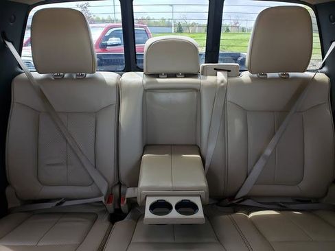 Used 2011 Ford F150 Lariat RWD image 15