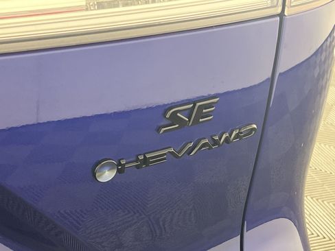Used 2025 Toyota Corolla Cross AWD Hybrid image 27