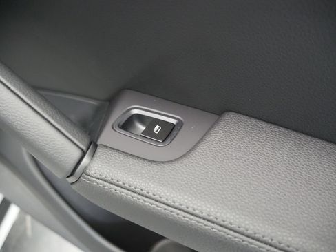 Certified 2026 Porsche Cayenne AWD/4WD image 34