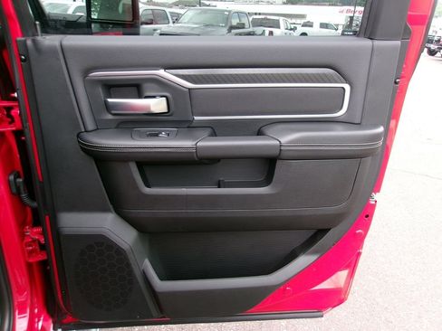 Certified 2026 RAM 2500 Big Horn AWD/4WD image 9