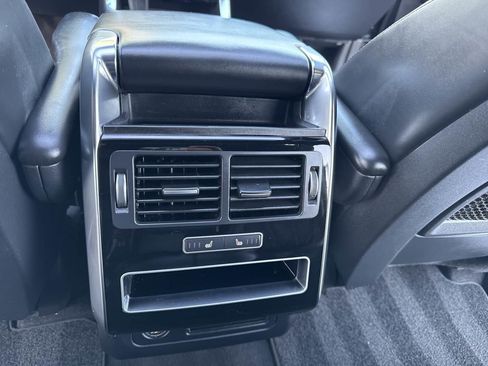 Used 2016 Land Rover Range Rover Sport HSE image 28