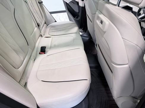 Used 2020 BMW X5 sDrive40i w/ M Sport Package RWD image 42