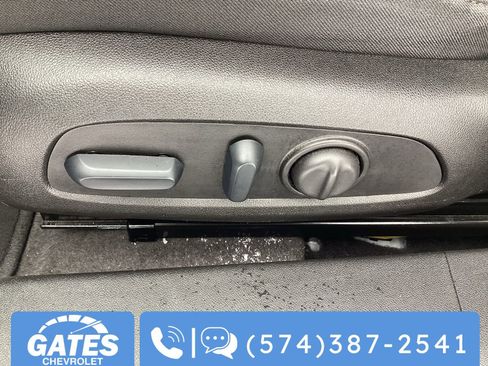 Used 2024 Chevrolet Malibu LT image 16