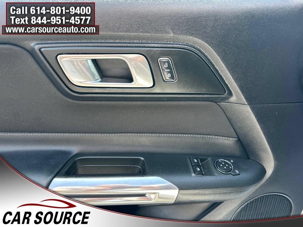 Used 2018 Ford Mustang Coupe RWD image 13