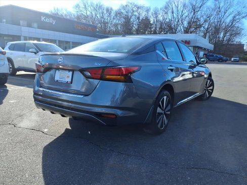 Certified 2022 Nissan Altima 2.5 SV image 5